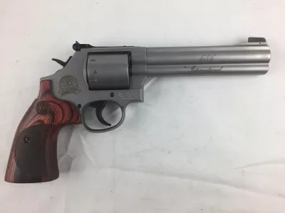 Smith & Wesson Modell 686-6 International Lauflänge 6" Kaliber .357Mag